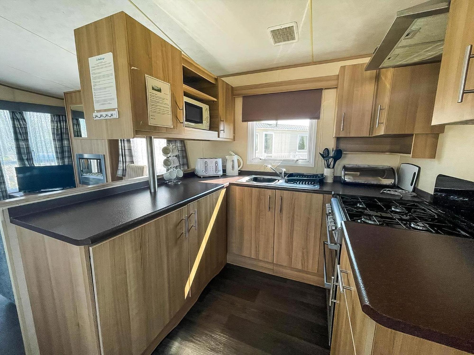 Hotel Beautiful 8 Berth Caravan At Cherry Tree Holiday Park In Norfolk Ref 70803C Great Yarmouth Zewnętrze zdjęcie